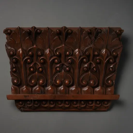 Capital, wood [Bali], fleur de lis pattern,